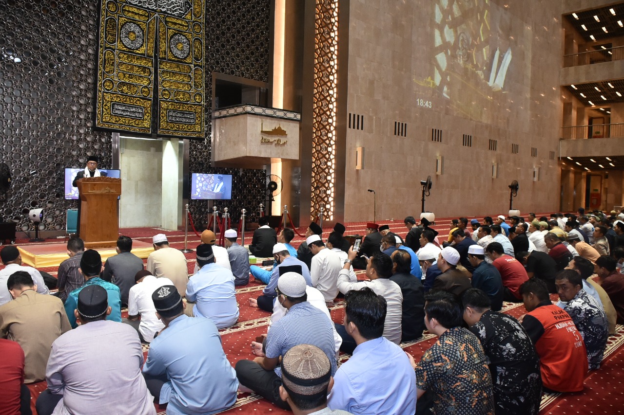 Masjid Istiqlal Gelar Shalat Gerhana Bulan